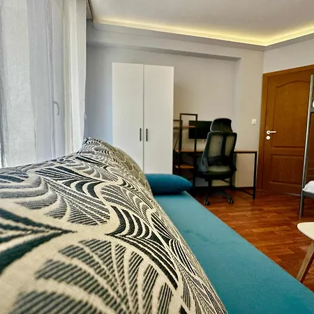 Comfortable 2 Bedroom In Sirena By Menada Appartement *