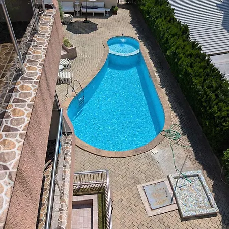 Comfortable 2 Bedroom In Sirena By Menada * Sveti Vlas