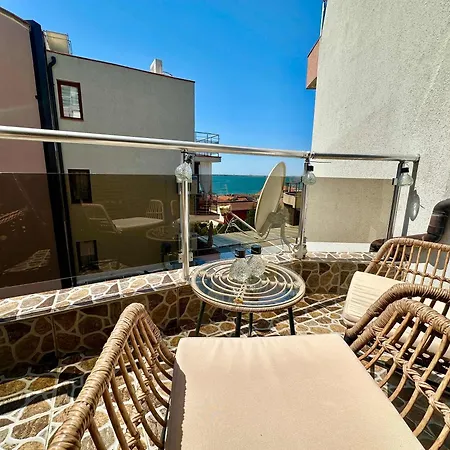 Comfortable 2 Bedroom In Sirena By Menada Appartement Sveti Vlas