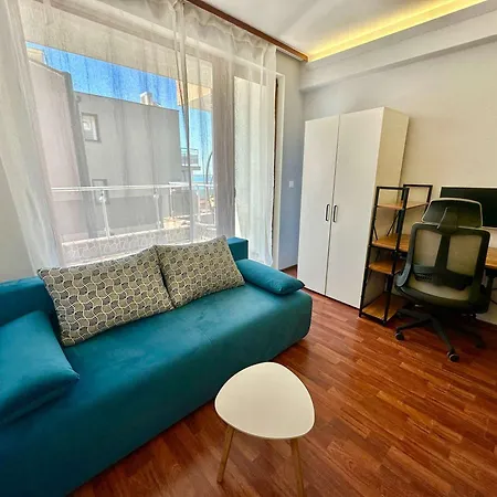 Comfortable 2 Bedroom In Sirena By Menada Appartement Sveti Vlas