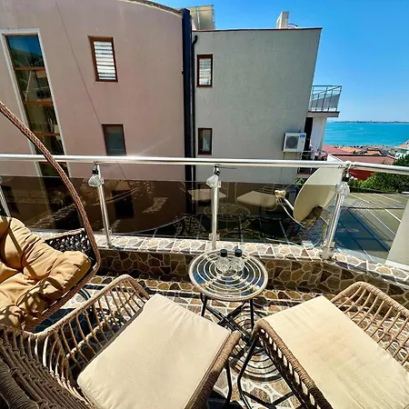 Comfortable 2 Bedroom In Sirena By Menada Apartmán Sveti Vlas